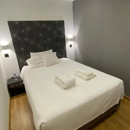 アパート Fishermans Beach Suites & Rooms Albufeira